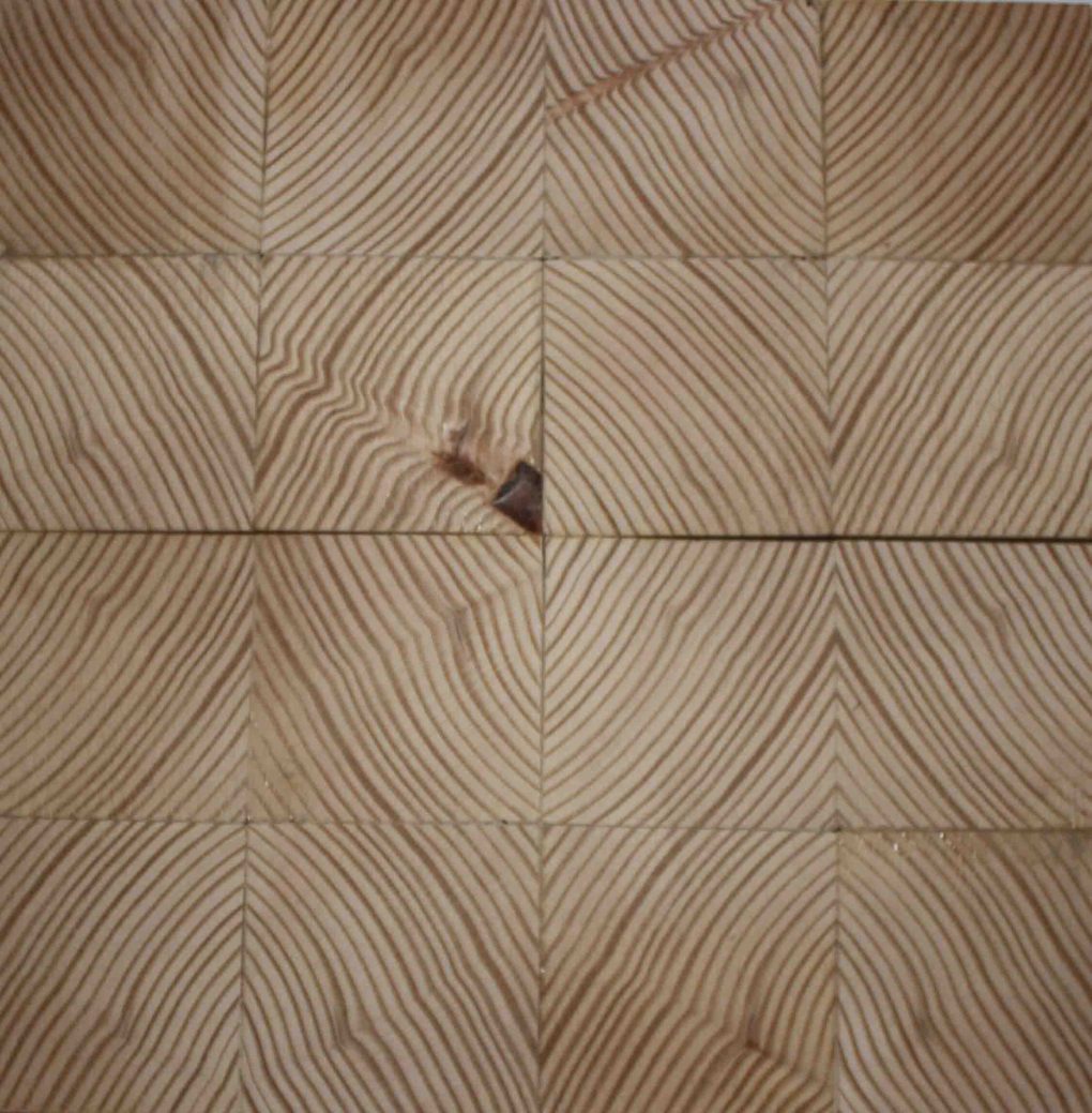 Réutiliser des chutes de bois pour créer des motifs qui valorise les spécificités du bois